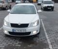 Білий Шкода Октавія, об'ємом двигуна 2 л та пробігом 317 тис. км за 7400 $, фото 1 на Automoto.ua
