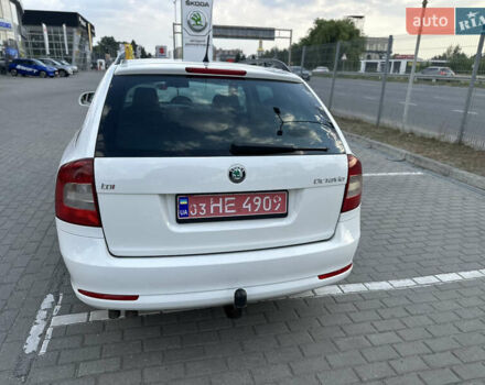 Білий Шкода Октавія, об'ємом двигуна 2 л та пробігом 260 тис. км за 9400 $, фото 10 на Automoto.ua