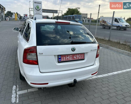Білий Шкода Октавія, об'ємом двигуна 2 л та пробігом 260 тис. км за 9400 $, фото 9 на Automoto.ua