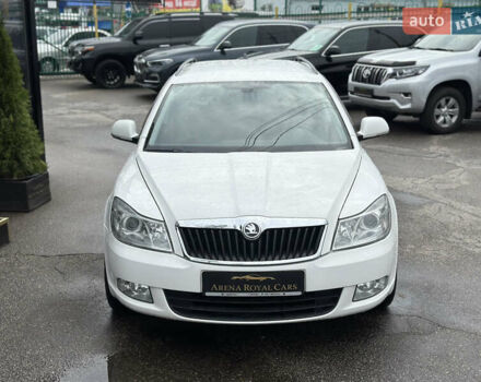 Белый Шкода Октавия, объемом двигателя 1.8 л и пробегом 171 тыс. км за 7800 $, фото 7 на Automoto.ua