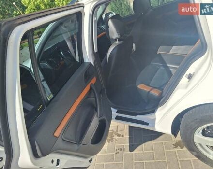 Білий Шкода Октавія, об'ємом двигуна 1.6 л та пробігом 320 тис. км за 7100 $, фото 13 на Automoto.ua