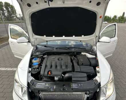 Білий Шкода Октавія, об'ємом двигуна 2 л та пробігом 260 тис. км за 9400 $, фото 43 на Automoto.ua