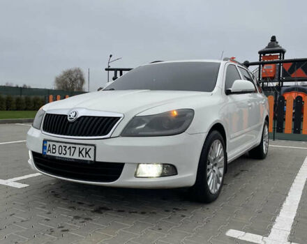 Білий Шкода Октавія, об'ємом двигуна 1.6 л та пробігом 299 тис. км за 7600 $, фото 5 на Automoto.ua