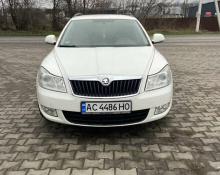 Белый Шкода Октавия, объемом двигателя 1.9 л и пробегом 245 тыс. км за 7850 $, фото 1 на Automoto.ua