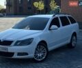 Белый Шкода Октавия, объемом двигателя 1.6 л и пробегом 240 тыс. км за 7400 $, фото 1 на Automoto.ua