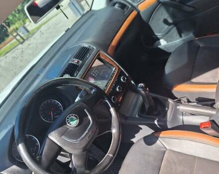 Білий Шкода Октавія, об'ємом двигуна 1.6 л та пробігом 320 тис. км за 7100 $, фото 11 на Automoto.ua