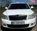 Белый Шкода Октавия, объемом двигателя 1.6 л и пробегом 400 тыс. км за 5800 $, фото 1 на Automoto.ua