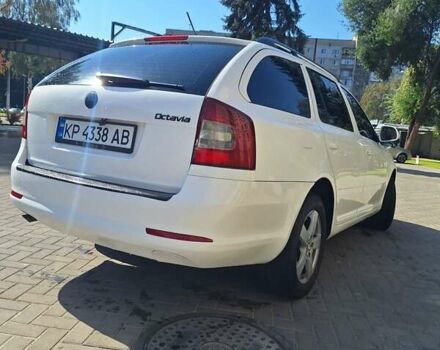 Білий Шкода Октавія, об'ємом двигуна 1.6 л та пробігом 320 тис. км за 7100 $, фото 8 на Automoto.ua