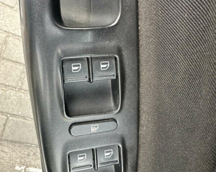 Білий Шкода Октавія, об'ємом двигуна 2 л та пробігом 260 тис. км за 9400 $, фото 31 на Automoto.ua