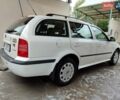 Белый Шкода Октавия, объемом двигателя 1.6 л и пробегом 217 тыс. км за 5500 $, фото 31 на Automoto.ua