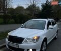 Белый Шкода Октавия, объемом двигателя 1.6 л и пробегом 240 тыс. км за 6900 $, фото 1 на Automoto.ua