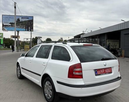 Білий Шкода Октавія, об'ємом двигуна 1.6 л та пробігом 235 тис. км за 6700 $, фото 16 на Automoto.ua