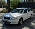 Белый Шкода Октавия, объемом двигателя 1.6 л и пробегом 350 тыс. км за 6700 $, фото 1 на Automoto.ua
