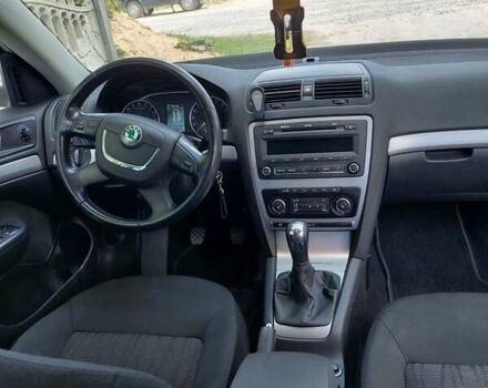 Белый Шкода Октавия, объемом двигателя 1.9 л и пробегом 313 тыс. км за 8000 $, фото 1 на Automoto.ua