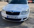 Белый Шкода Октавия, объемом двигателя 1.39 л и пробегом 260 тыс. км за 5500 $, фото 1 на Automoto.ua