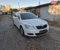 Шкода Октавия 2009 в Умани на Automoto.ua Белый Шкода Октавия, объемом двигателя 1.6 л и пробегом 252 тыс. км за 7600 $, фото 6 на Automoto.ua