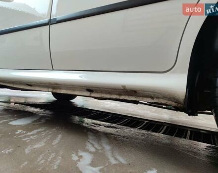 Белый Шкода Октавия, объемом двигателя 1.6 л и пробегом 217 тыс. км за 5500 $, фото 22 на Automoto.ua
