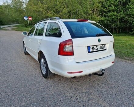 Белый Шкода Октавия, объемом двигателя 1.9 л и пробегом 220 тыс. км за 2200 $, фото 6 на Automoto.ua