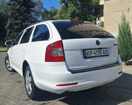 Білий Шкода Октавія, об'ємом двигуна 1.6 л та пробігом 320 тис. км за 7100 $, фото 7 на Automoto.ua