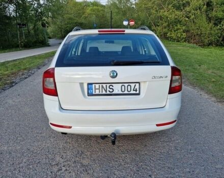 Белый Шкода Октавия, объемом двигателя 1.9 л и пробегом 220 тыс. км за 2200 $, фото 4 на Automoto.ua