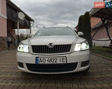 Белый Шкода Октавия, объемом двигателя 1.4 л и пробегом 251 тыс. км за 7200 $, фото 7 на Automoto.ua