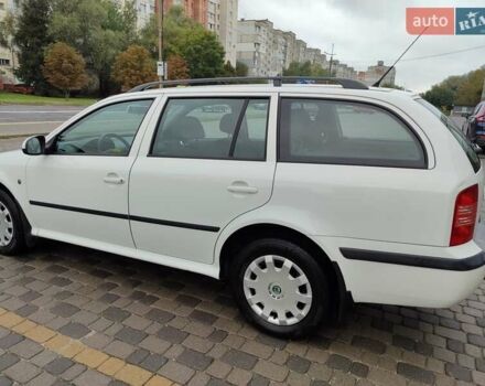 Белый Шкода Октавия, объемом двигателя 1.6 л и пробегом 217 тыс. км за 5500 $, фото 9 на Automoto.ua