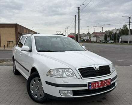 Білий Шкода Октавія, об'ємом двигуна 1.6 л та пробігом 235 тис. км за 6700 $, фото 8 на Automoto.ua