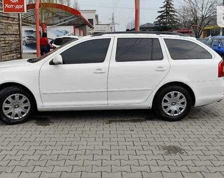 Білий Шкода Октавія, об'ємом двигуна 1.6 л та пробігом 215 тис. км за 7800 $, фото 5 на Automoto.ua