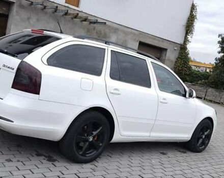 Шкода Октавия 2009 в Мукачеве на Automoto.ua Белый Шкода Октавия, объемом двигателя 1.39 л и пробегом 251 тыс. км за 7300 $, фото 2 на Automoto.ua