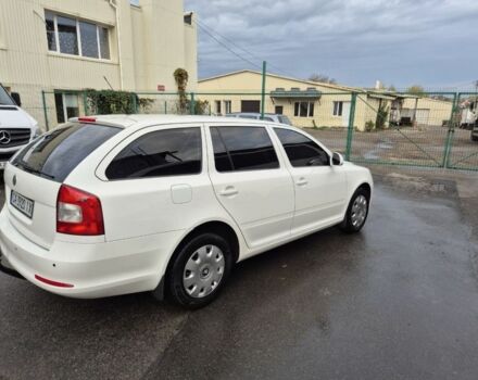 Білий Шкода Октавія, об'ємом двигуна 1.6 л та пробігом 252 тис. км за 7750 $, фото 2 на Automoto.ua