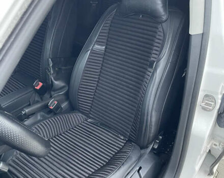 Білий Шкода Октавія, об'ємом двигуна 1.6 л та пробігом 299 тис. км за 7600 $, фото 43 на Automoto.ua