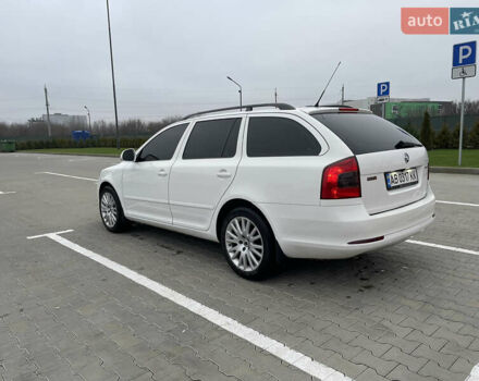 Білий Шкода Октавія, об'ємом двигуна 1.6 л та пробігом 299 тис. км за 7600 $, фото 13 на Automoto.ua