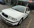 Белый Шкода Октавия, объемом двигателя 1.6 л и пробегом 217 тыс. км за 5500 $, фото 5 на Automoto.ua