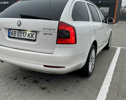 Білий Шкода Октавія, об'ємом двигуна 1.6 л та пробігом 299 тис. км за 7600 $, фото 17 на Automoto.ua