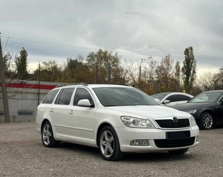 Белый Шкода Октавия, объемом двигателя 0 л и пробегом 324 тыс. км за 6500 $, фото 1 на Automoto.ua