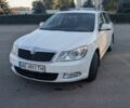 Белый Шкода Октавия, объемом двигателя 1.6 л и пробегом 283 тыс. км за 7017 $, фото 1 на Automoto.ua