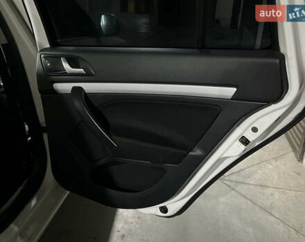 Шкода Октавия 2010 в Хмельницком на Automoto.ua Белый Шкода Октавия, объемом двигателя 1.6 л и пробегом 357 тыс. км за 5900 $, фото 9 на Automoto.ua