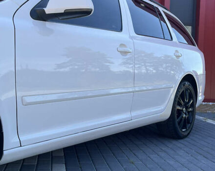 Белый Шкода Октавия, объемом двигателя 1.97 л и пробегом 297 тыс. км за 9500 $, фото 17 на Automoto.ua