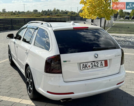 Белый Шкода Октавия, объемом двигателя 2 л и пробегом 311 тыс. км за 10999 $, фото 5 на Automoto.ua