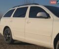 Белый Шкода Октавия, объемом двигателя 1.6 л и пробегом 325 тыс. км за 6800 $, фото 1 на Automoto.ua