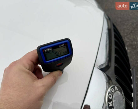 Белый Шкода Октавия, объемом двигателя 1.6 л и пробегом 204 тыс. км за 8999 $, фото 74 на Automoto.ua