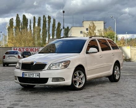 Шкода Октавія 2010 у Нетешине на Automoto.ua Білий Шкода Октавія, об'ємом двигуна 1.6 л та пробігом 357 тис. км за 5499 $, фото 1 на Automoto.ua
