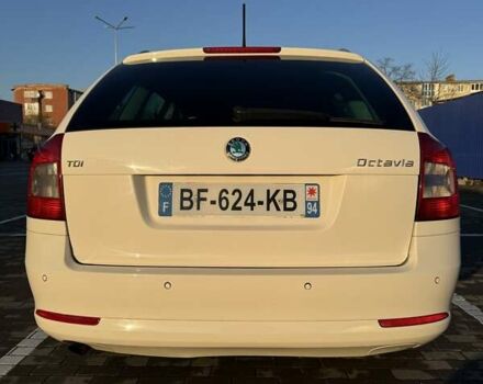Белый Шкода Октавия, объемом двигателя 1.6 л и пробегом 227 тыс. км за 9400 $, фото 51 на Automoto.ua