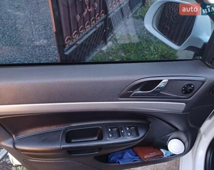 Белый Шкода Октавия, объемом двигателя 1.6 л и пробегом 313 тыс. км за 8700 $, фото 11 на Automoto.ua