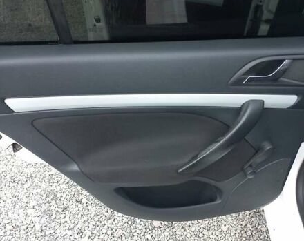 Белый Шкода Октавия, объемом двигателя 1.6 л и пробегом 360 тыс. км за 7900 $, фото 13 на Automoto.ua