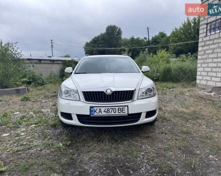 Белый Шкода Октавия, объемом двигателя 1.6 л и пробегом 247 тыс. км за 6750 $, фото 1 на Automoto.ua