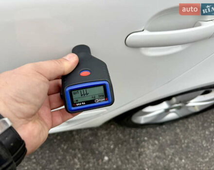 Белый Шкода Октавия, объемом двигателя 1.6 л и пробегом 204 тыс. км за 8999 $, фото 76 на Automoto.ua