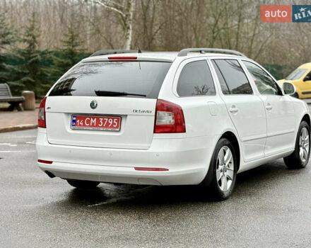 Белый Шкода Октавия, объемом двигателя 1.6 л и пробегом 204 тыс. км за 8999 $, фото 13 на Automoto.ua