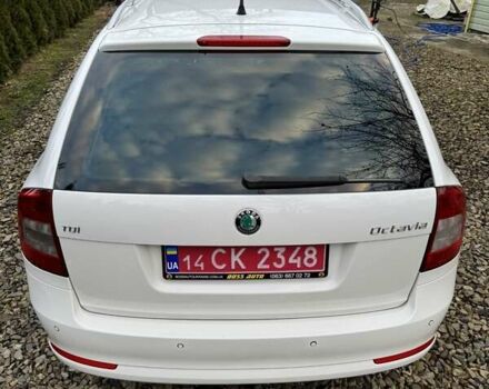 Белый Шкода Октавия, объемом двигателя 1.6 л и пробегом 227 тыс. км за 9400 $, фото 10 на Automoto.ua