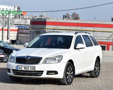 Білий Шкода Октавія, об'ємом двигуна 1.6 л та пробігом 259 тис. км за 7200 $, фото 4 на Automoto.ua